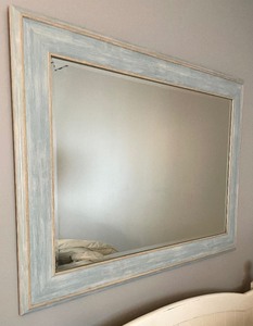 lot 45 image: Delightful Distressed Wall Mirror