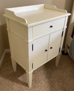 lot 48 image: Charming Crate and Barrel Cabinet with Drawer