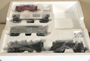 lot 90 image: Lionel Pennsylvania Flyer 6-30018 Train Set