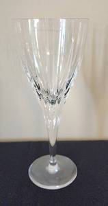 lot 29 image: Lovely Glassware Options