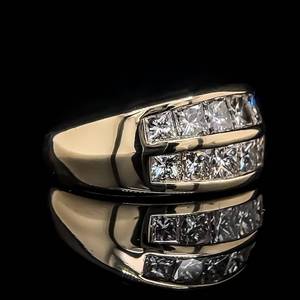 lot 18 image: 2.00 Carat Diamond Princess Cut 12-Stone Double Row Pinched Top Ring in 14k Yellow Gold - Unique Dimensional Top, High Shine $6,250 Retail VIDEO