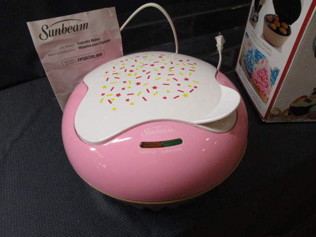 Sunbeam FPSBCML900 Cupcake Maker, Pink