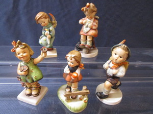 lot 41 image: Hummels