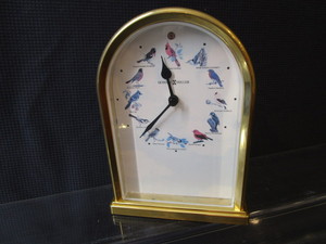 lot 45 image: Howard Miller Bird Clock
