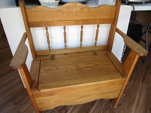 lot 56 image: Oak Hall Bench