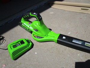 lot 105 image: Cordless Blower, Battery, Charger