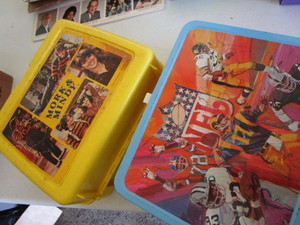 lot 112 image: Vintage Lunch Boxes