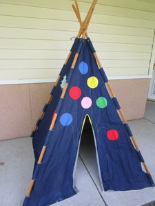 lot 137 image: Childs Teepee