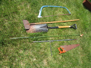 lot 141 image: Garden Hand Tools, Shepherds Hook