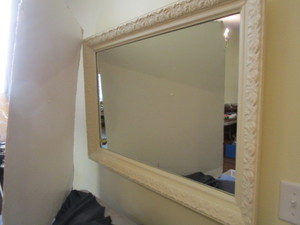 lot 21 image: Wall Mirror