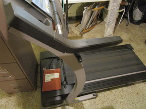 lot 17 image: Treadmill