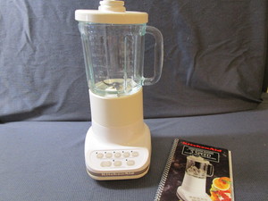 lot 173 image: Kitchen Aid Blender