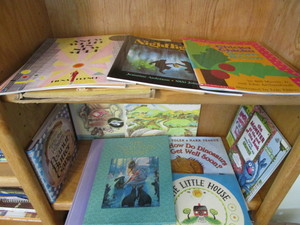 lot 180 image: Childrens Books