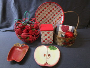 lot 184 image: Apple Themed