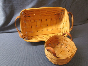 lot 186 image: Longaberger Baskets
