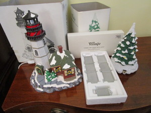 lot 196 image: Dept 56 Snow Village