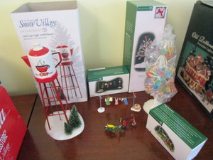 lot 197 image: Dept 56 Snow Village