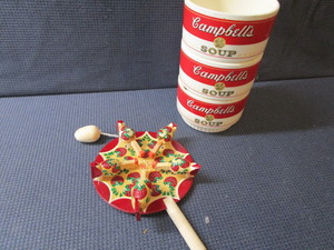 lot 219 image: Campbell Soup & Chicken Toy