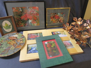 lot 257 image: Leaf Themed Art
