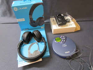 lot 268 image: Ear Phones, CD Player, Pers. Safety Device