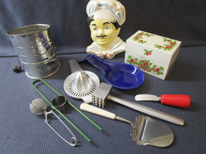 lot 284 image: Vintage Chef & Kitchenwares