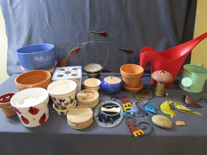lot 285 image: Gardening Package