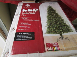 lot 335 image: Christmas Tree