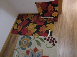 lot 2 image: Print Rugs