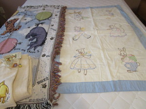 lot 373 image: Vintage Crib Blanket & New Pooh