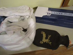 lot 434 image: Luxe Bidet Kit, Water Bottle