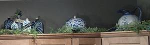 lot 101 image: Blue & White Dcor, B  lot of 7