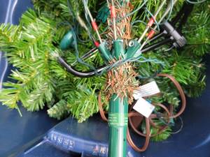 lot 112 image: Pre Lit 7 ft Artifical Christmas Tree