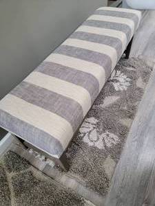 lot 15 image: Gray & Cream Striped Entry Bench