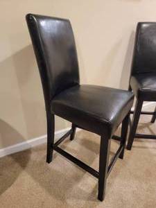 lot 57 image: Stylish Faux Leather Counter Chairs - Black