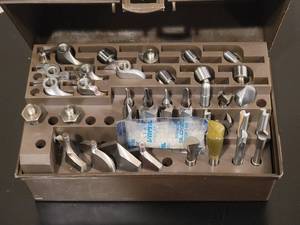 lot 85 image: Sears Craftsman Router Bit Kit - 25447
