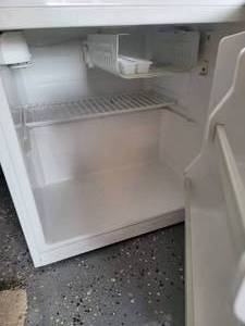 lot 119 image: Haier Mini-Fridge Refrigerator
