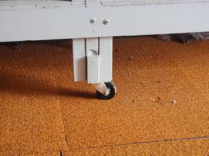 lot 51 image: Sturdy Ultra-Wide Rolling Workbench