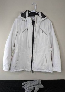 lot 42 image: NEW Zeroxposur Womens XL Jacket and 3M Thinsulate Womens Size Medium Gloves