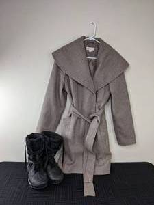 lot 67 image: Merona Womens Size XL Coat and Bear Paw Womens Size 8 Boots