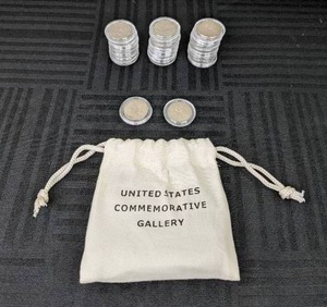 lot 33 image: Lot of 25 Commemorative Westward Journey Nickels Ocean in View (2005)