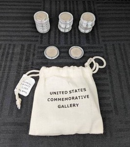 lot 31 image: Lot of 25 United State Commemorative Gallery Lewis & Clark Nickels