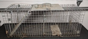 lot 84 image: 32 Havahart Animal Live Trap