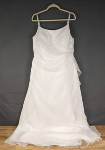 lot 107 image: Impression Formal Womens Size 18 White Dress E