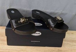 lot 47 image: NEW Dr Scholls Womans Size 10M Slide Sandals K