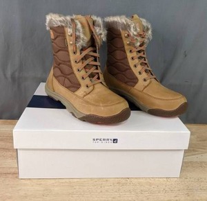 lot 20 image: NEW Sperry Top-Sider Womens Winter Boots Size 9 K