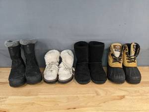lot 160 image: 4 Pair of Womens Winter Boots in Assorted Sizes (Columbia, Northwest Territory, Bearpaw, A New Day) A