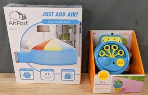 lot 53B image: New Airfort and Bubble Maker   M