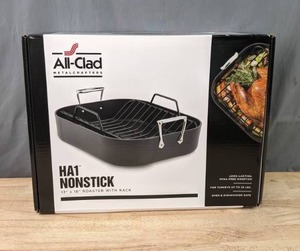 lot 122A image: NEW All-Clad Roaster with Rack M