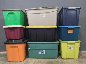 lot 216 image: Assortment of (9) Plastic Totes w Lids Stor nTote, Sterlite, RE Room Essentials, HDX W