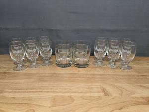 lot 211 image: Set of 16 Republic Glasses   D